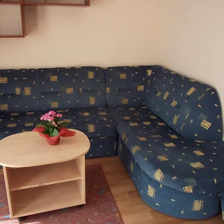 In 18543 Nyaraló Balatonföldvár