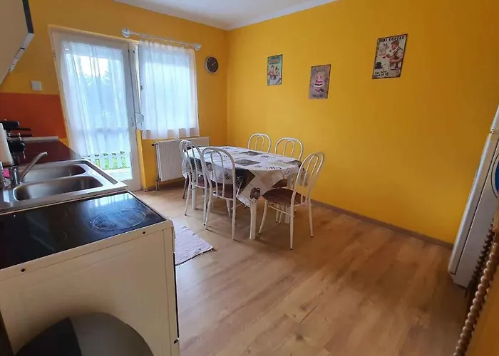 In 18543 Сasa de vacaciones Balatonföldvár