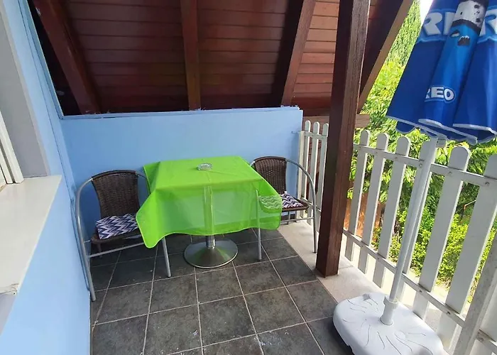 Сasa de vacaciones In 18543 Balatonföldvár