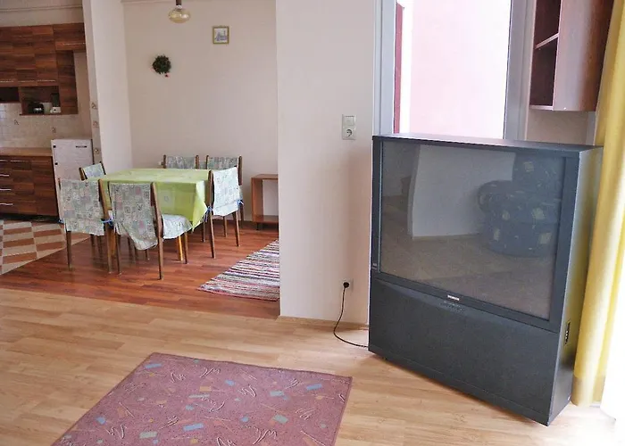 Сasa de vacaciones In 18543 Balatonföldvár